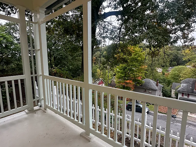 21 Shady Ln — Photo 2