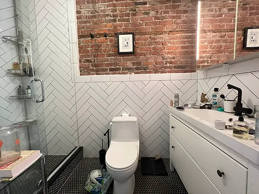 Rented by Nolita Group | media 28