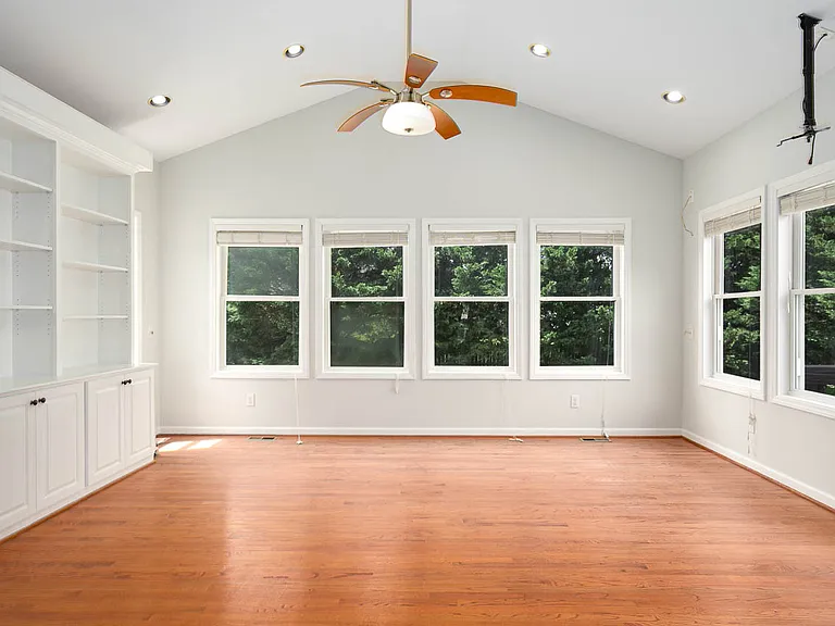 200 Stablegate Dr — Photo 5