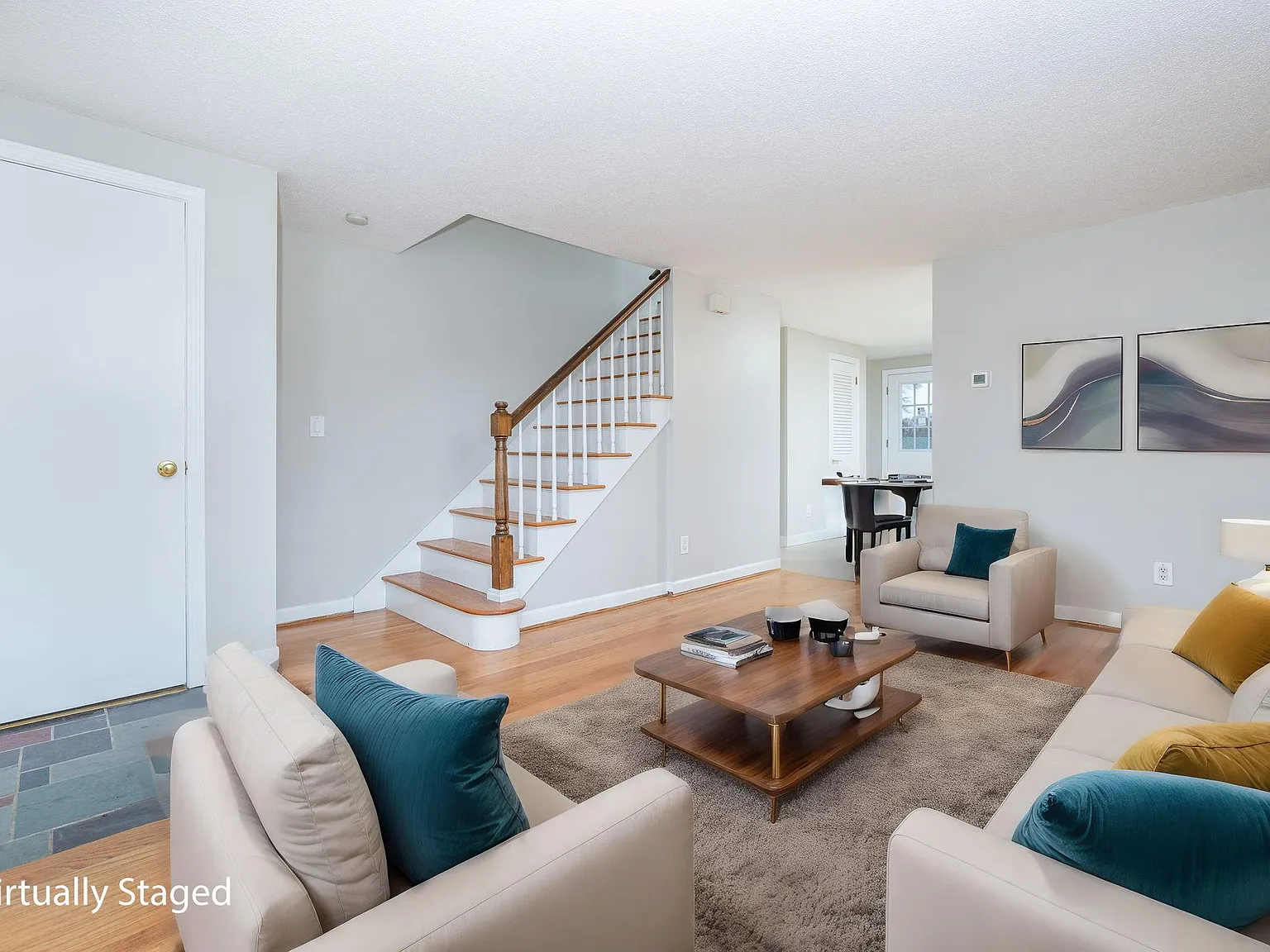 2 bed, 1000 sqft, $2,075 — Photo 4