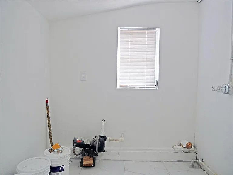 5014 Dr Martin Luther King Jr St S — Photo 17