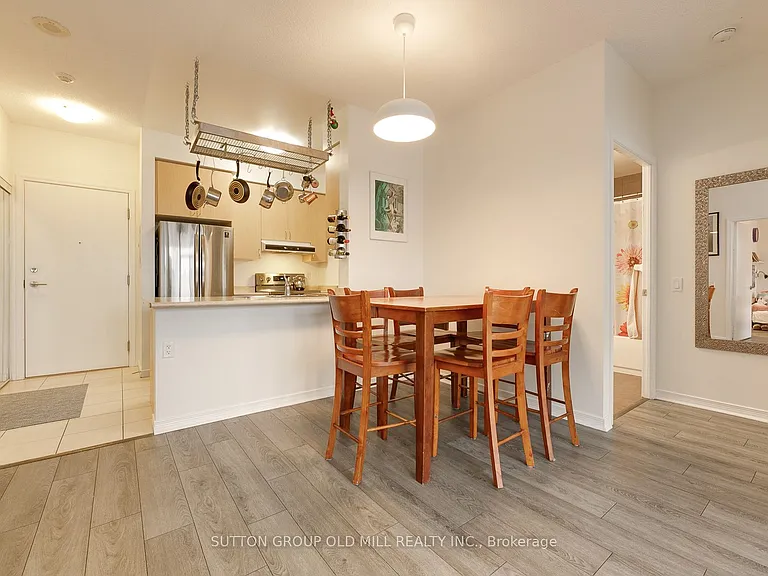 61 Heintzman St #308 — Photo 6