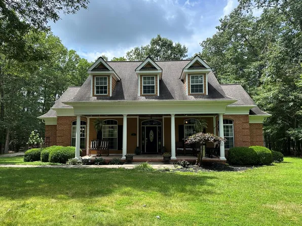 113 Greenbrier Rd, Daniels, WV 25832
