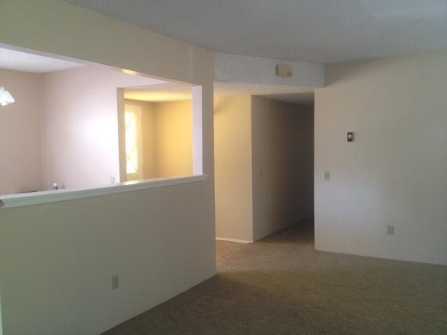 1st image of 1057 Knoll Park Ln