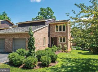 10727 Gloxinia Dr, North Bethesda, MD 20852