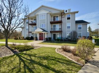 122 Ida Red Ave APT 303, Sparta, MI 49345