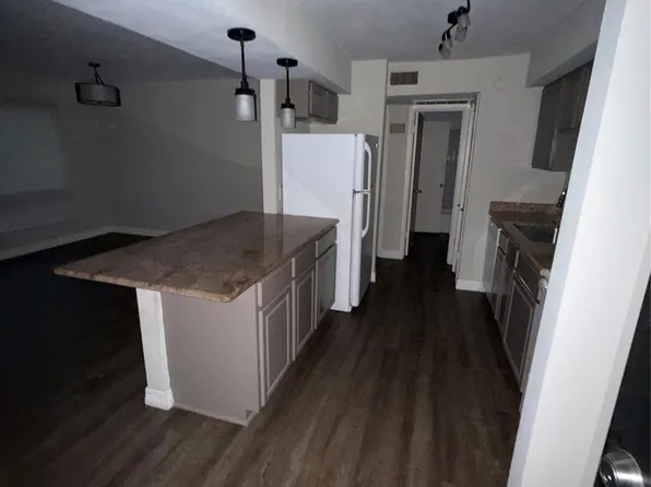 17202 Imperial Valley Dr APT 45, Houston, TX 77060