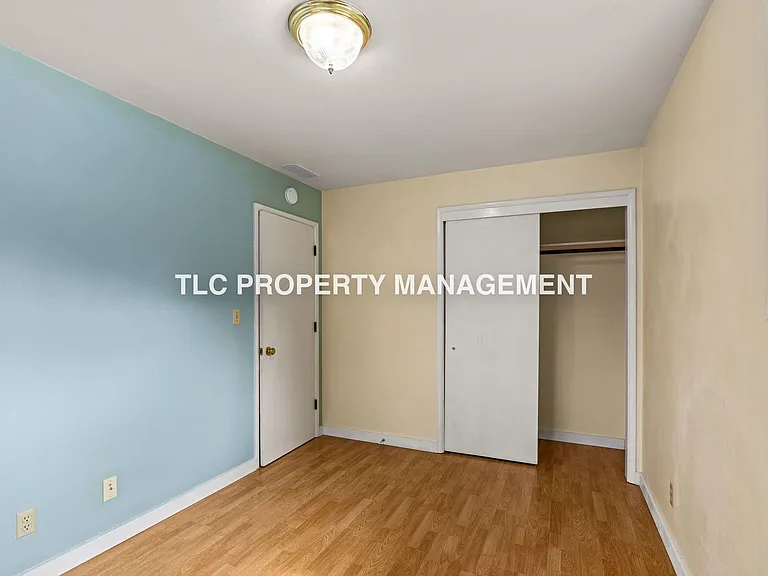 2199 Devos St — Photo 18