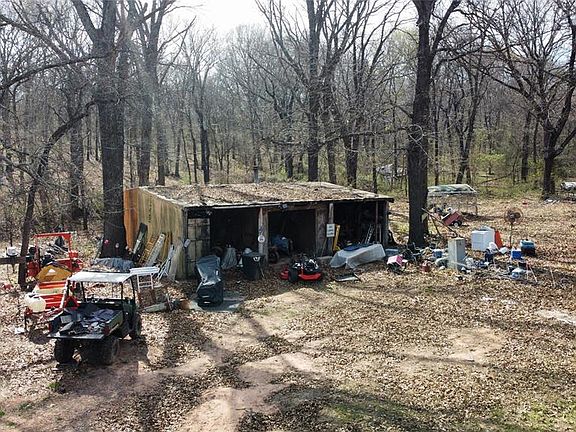4th image of 25428 Patterson Rd