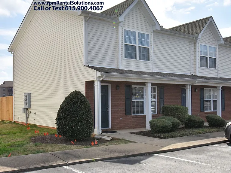 215 Indian Park Dr — Photo 2