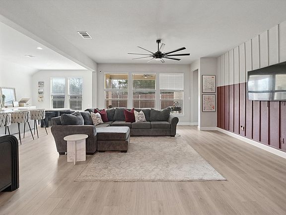 5th image of 3711 Walnut Ridge Dr