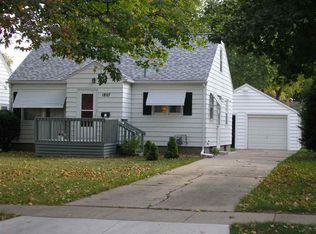 1807 W 6th St, Waterloo, IA 50702