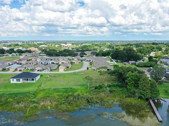 3rd image of 2097 Lakeridge Dr