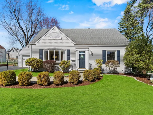 7 E Elm Street E, Valhalla, NY 10595