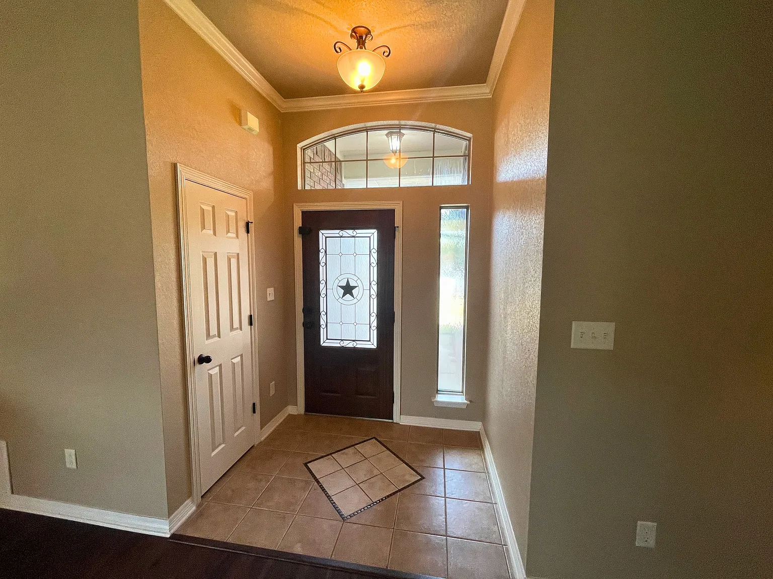 3 bed, 1606 sqft, $1,850 — Photo 4