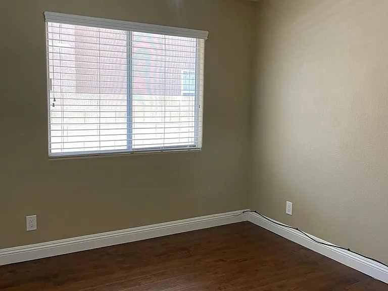 4906 High Creek Dr — Photo 9