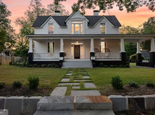 15 Robinson St, Newnan, GA 30263