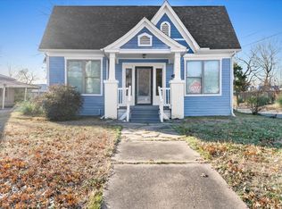 419 W 5th St, Bonham, TX 75418