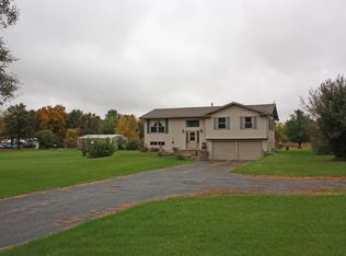 33359 Hagen Dr, Kingston, IL 60145