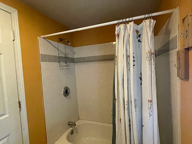 2606 Packard Rd — Photo 17