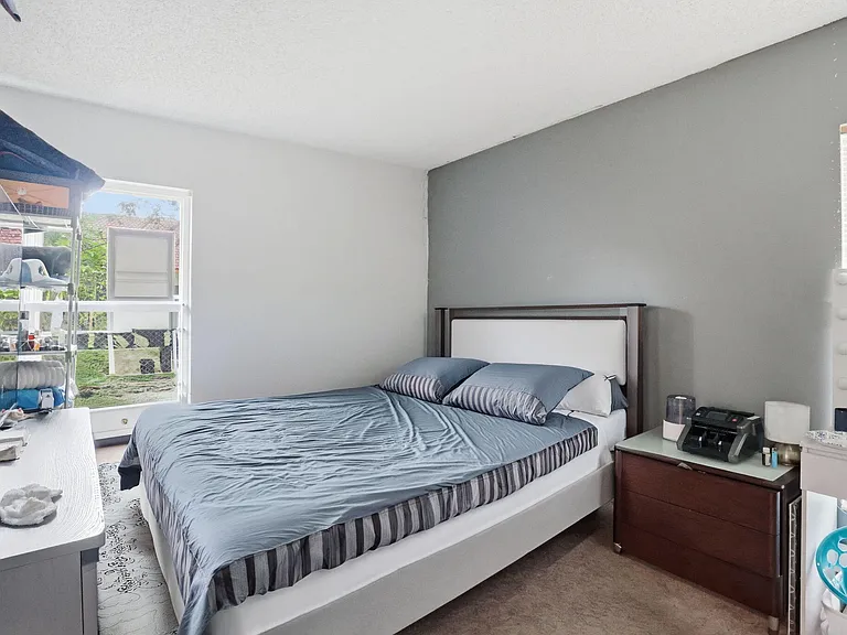 2171 NW 76th Ave — Photo 15