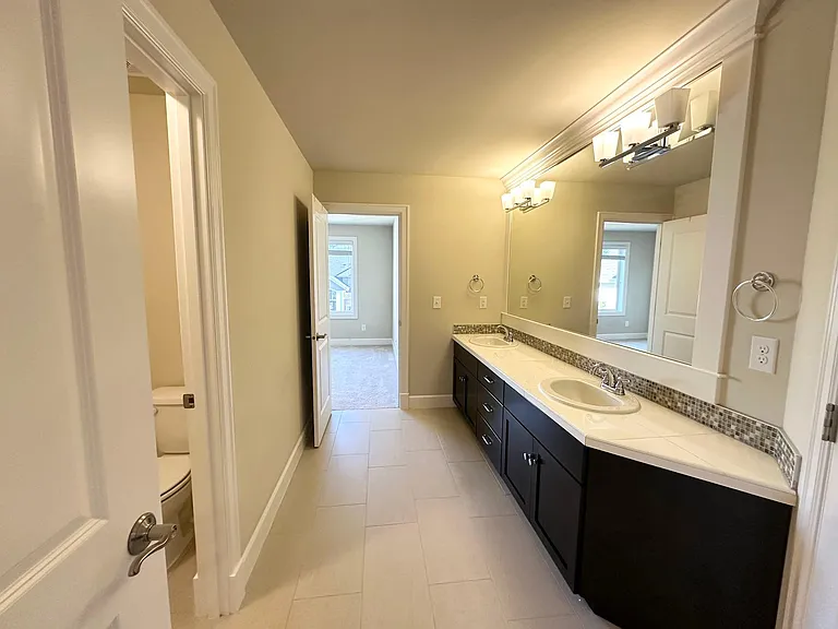 5622 NE 2nd Ct — Photo 20