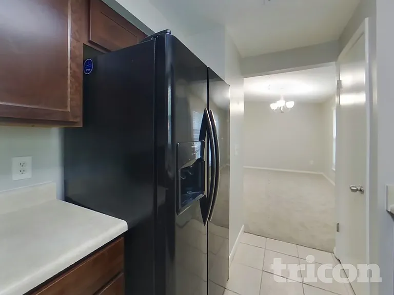 1641 Rhonda Dr — Photo 5
