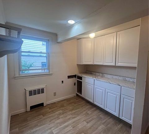 5th image of 348 E Beech St