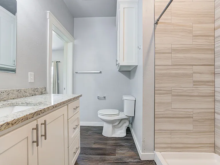 207 W Apache St — Photo 12