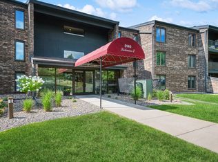 5140 W 102nd St APT 313, Bloomington, MN 55437