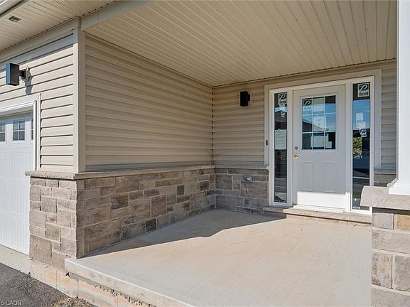 2nd image of 122 Hillcrest Rd