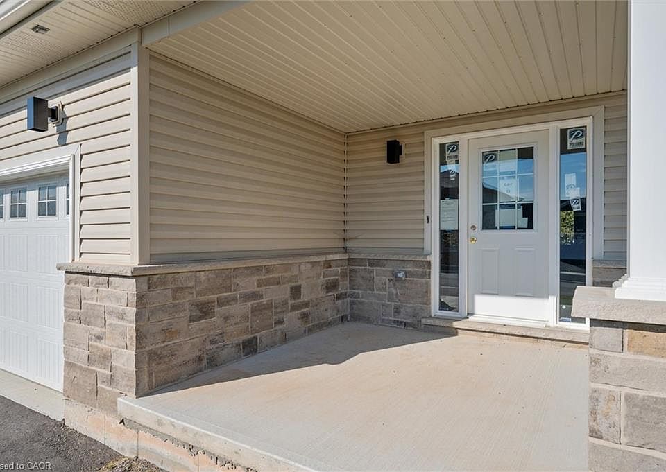 2nd image of 122 Hillcrest Rd
