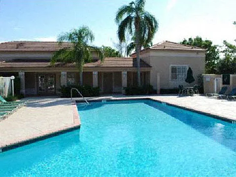 Villas at Cove Crossing Apartments