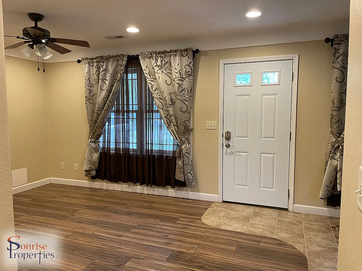 2 bed, 1144 sqft, $1,015 — Photo 2