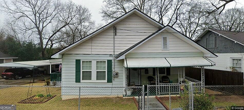 1st image of 4 Magnolia St