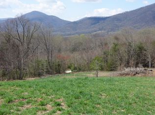 744B Level Green Rd, Roseland, VA 22967