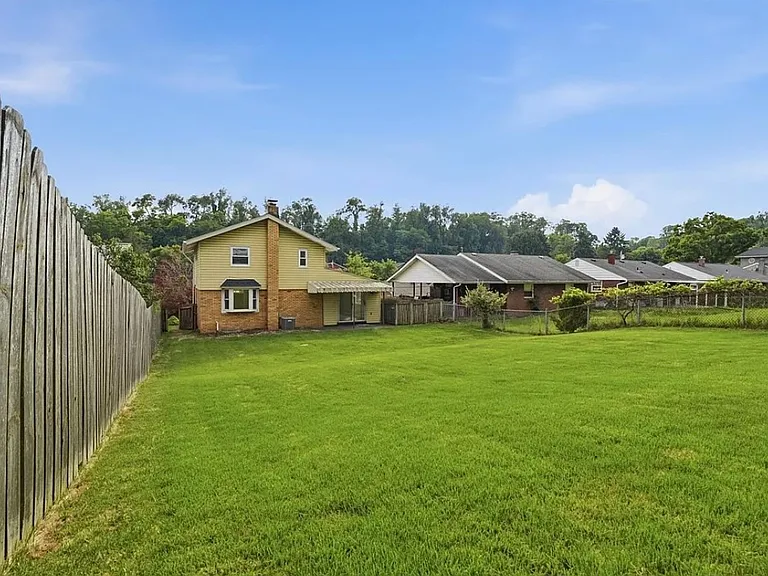 110 Dunbar Dr — Photo 23