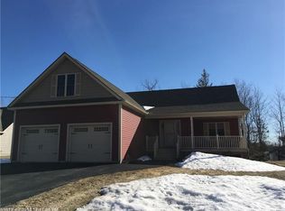 47 Chickadee Ln, Hampden, ME 04444