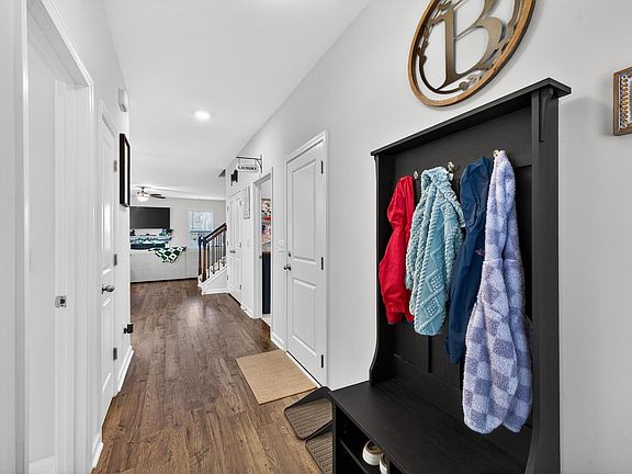 5th image of 6249 Whirlaway Rd