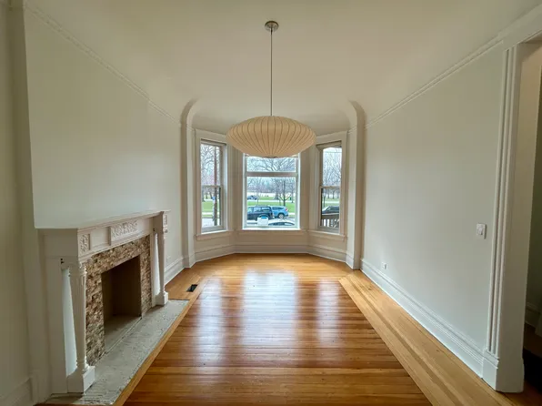 1415 N California Ave #1, Chicago, IL 60622