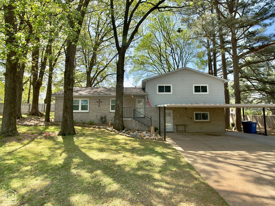 1st image of 1115 Medallion Dr