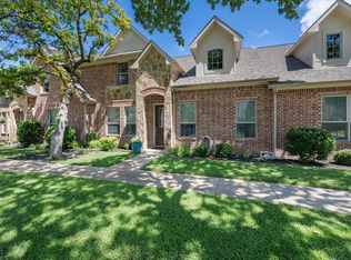 5224 Park Dr, River Oaks, TX 76114