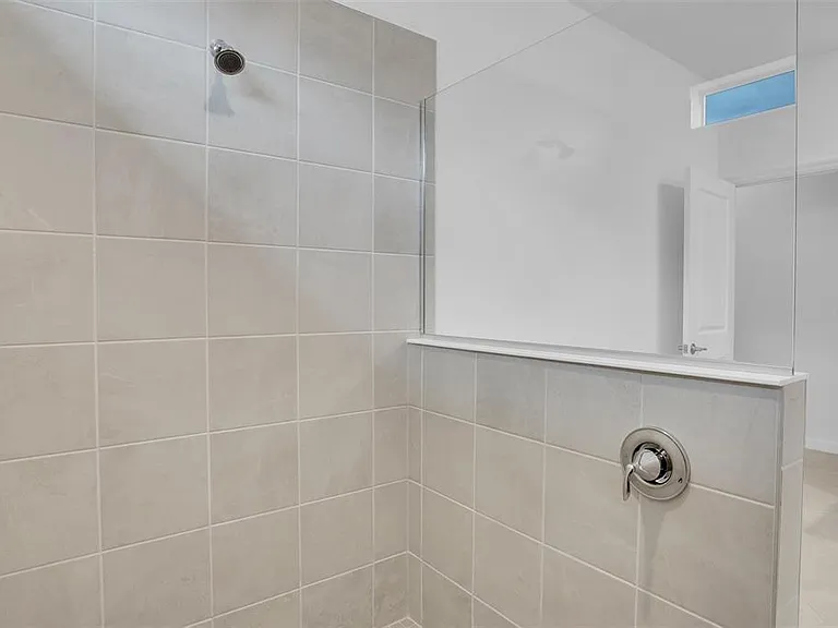 19100 Moscato Ct — Photo 33