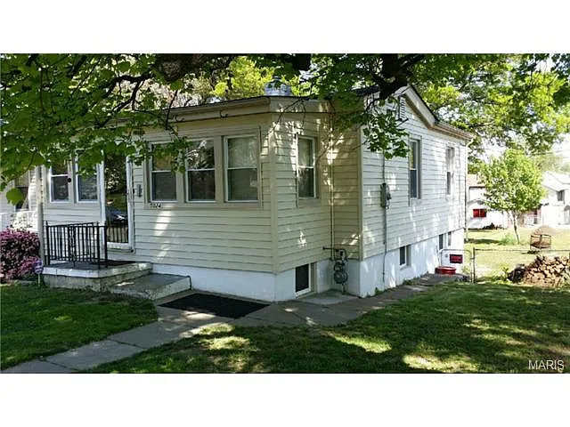 5024 Gerritt Ave photo 1