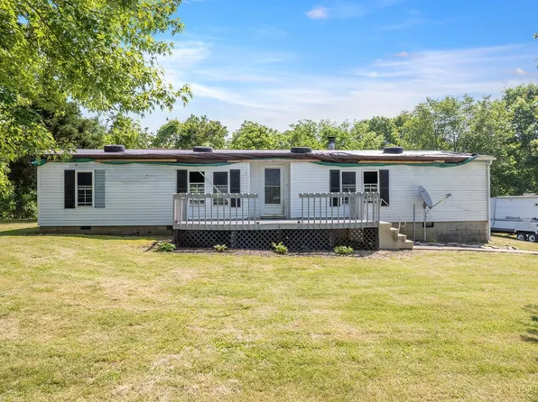 3006 Hawk Dr, Ripley, OH 45167