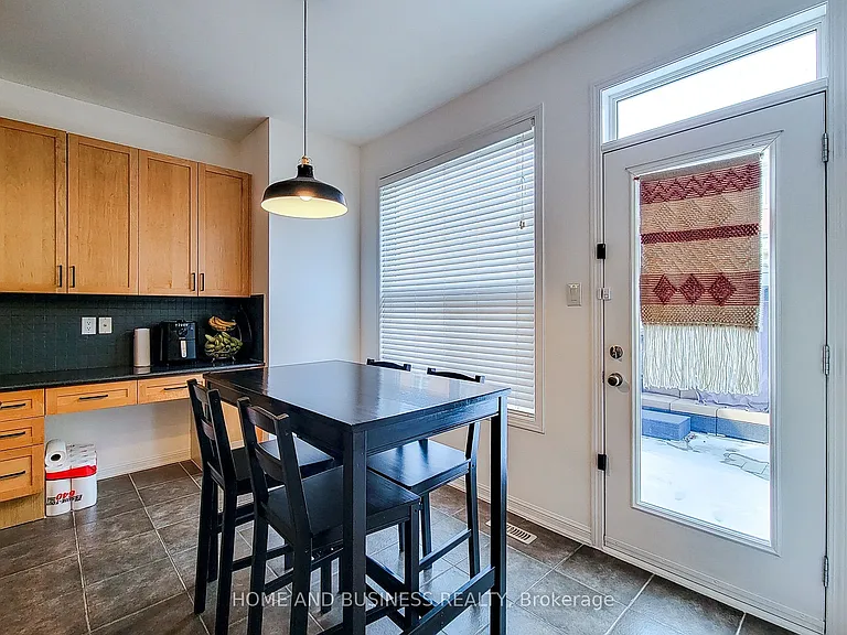 913 McEwan Dr — Photo 17