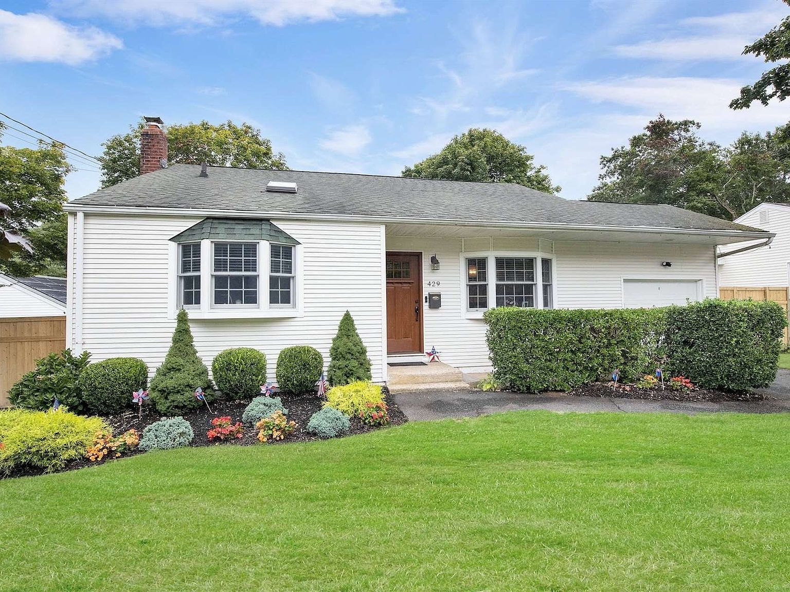 429 Hillside Avenue, West Sayville, NY 11796 Zillow