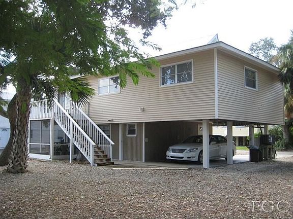 2nd image of 4855 Dolphin Ln