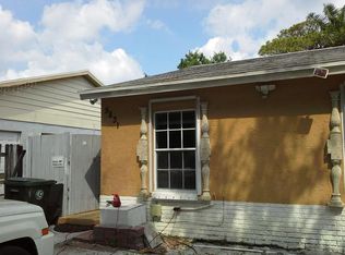 5831 S 38th St, Greenacres, FL 33463