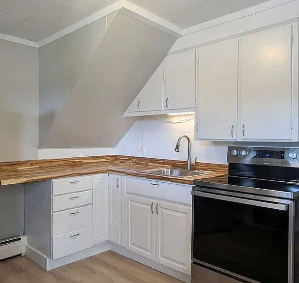 129 College Ave — Photo 1